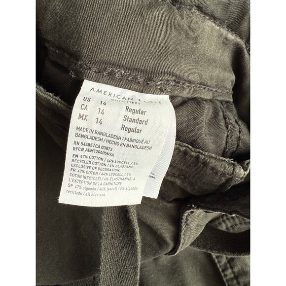 American Eagle Stretch Black Cotton Womens Size 14 Cargo Joggers Drawstring - Picture 3 of 16